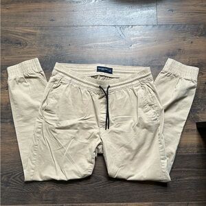 Men’s Chino pants